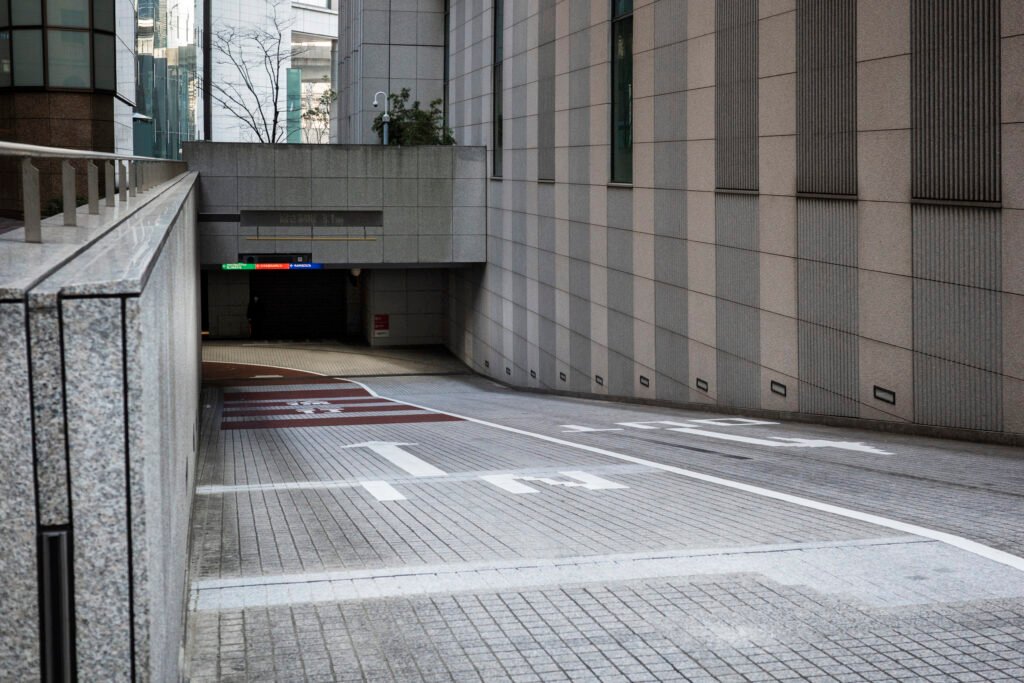 office space with parking in sector 136 Noida